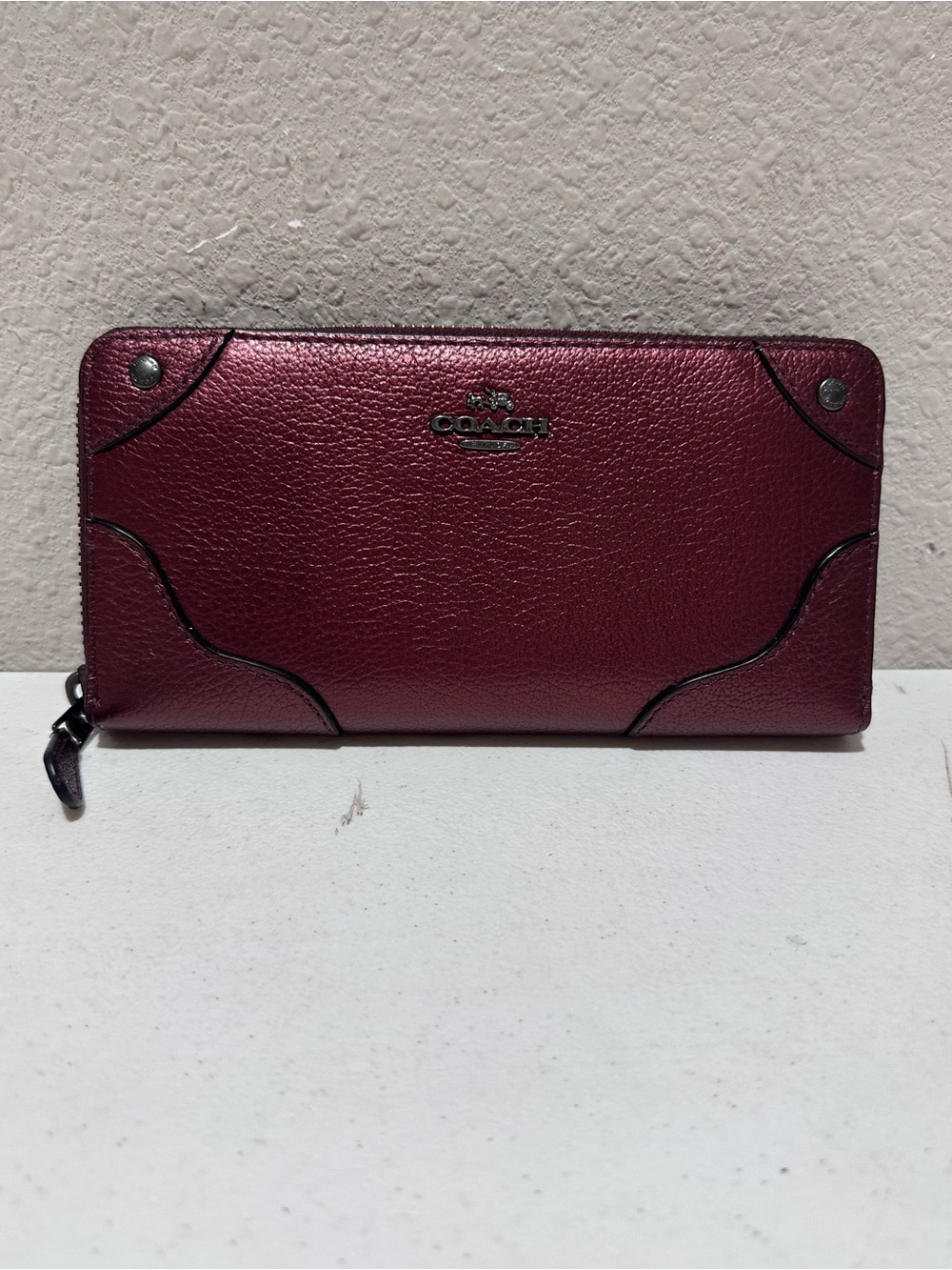 Coach mickie zip wallet burgundy